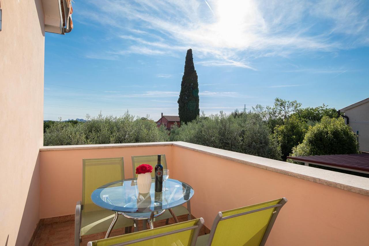 Pula Istria Apartments Luaran gambar