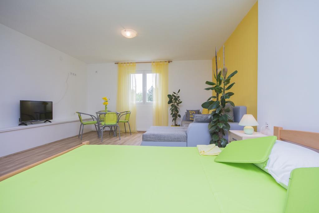 Pula Istria Apartments Luaran gambar
