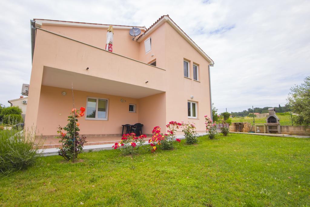 Pula Istria Apartments Luaran gambar